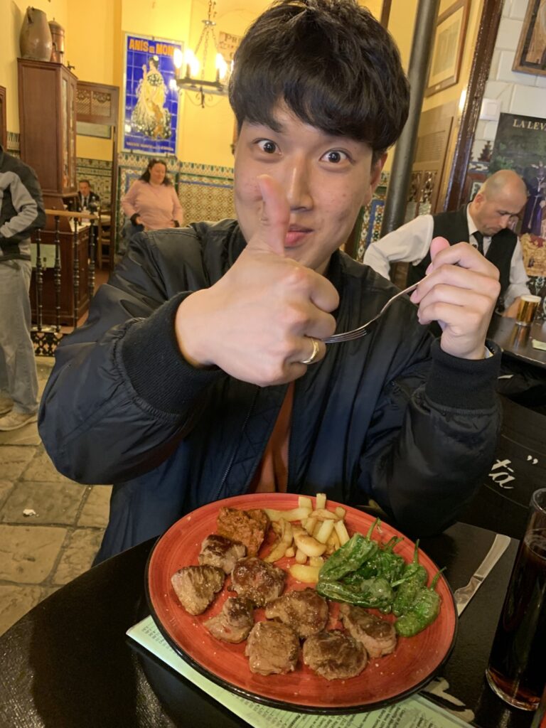 Sevilla|一期一遇,我的塞維亞奇遇 - 飄浮。日常 伊比利豬