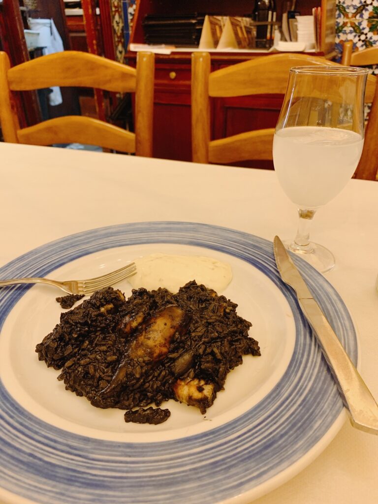 Sevilla|一期一遇,我的塞維亞奇遇 - 飄浮。日常 墨魚燉飯