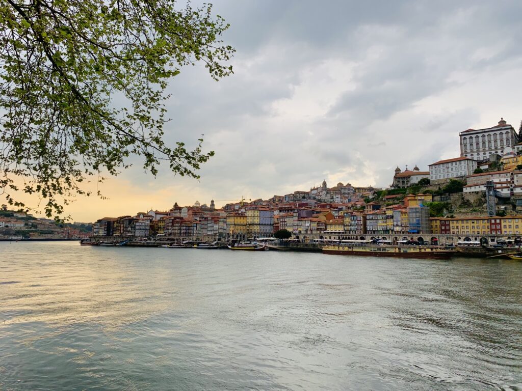 Porto|波多與它的波特酒,酒鬼、廢墟控的天堂 - 飄浮。日常 波多黃昏