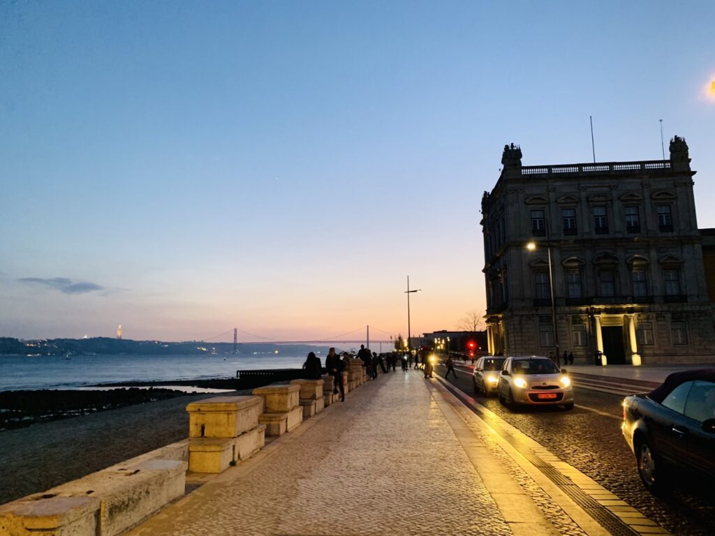 Lisbon|里斯本的日落,說不出的迷幻魔力 - 飄浮。日常 Lisbon_里斯本_夕陽