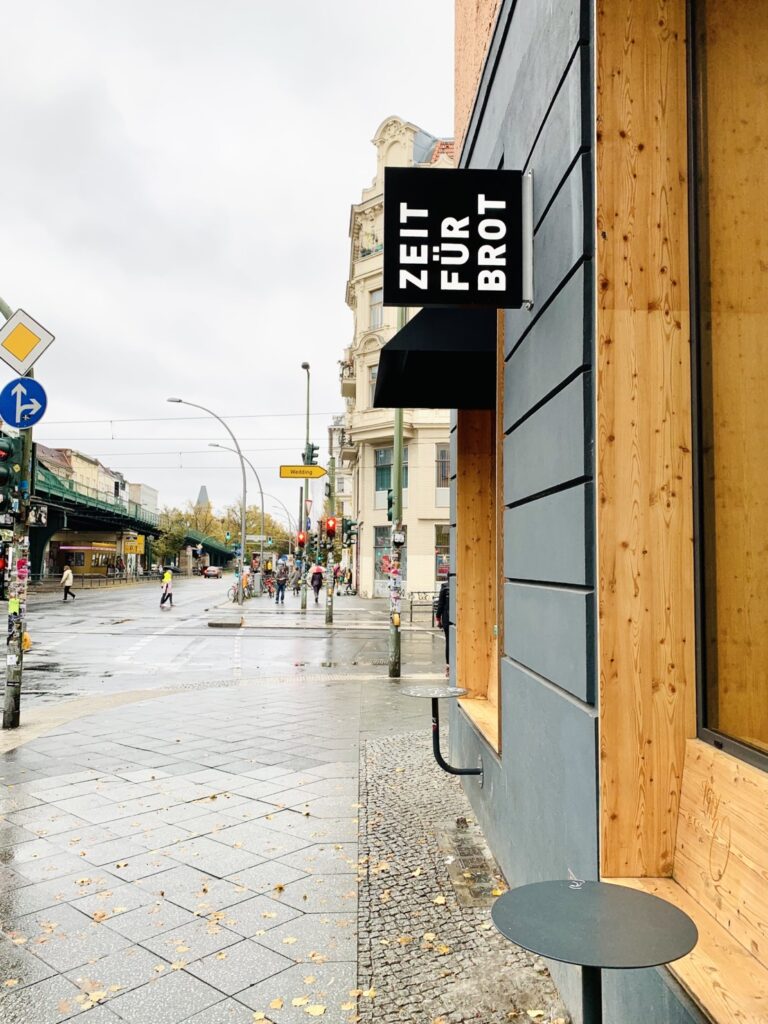 Berlin|Zeit für Brot 肉桂捲,我的柏林麵包時光 - 飄浮。日常 P-Berg店外觀