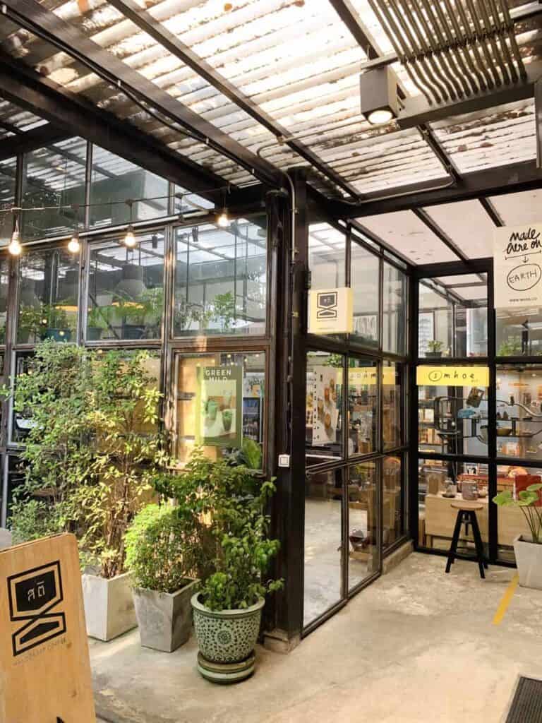 Bangkok|曼谷 Sa-Ti Handcraft Coffee,隱身Ari區的小綠洲 - 飄浮。日常 Sa-Ti Handcraft Coffee_店外