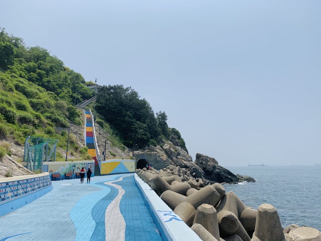 Busan|散很久的步,看一看釜山夏天的海 - 飄浮。日常 Busan_釜山_絕影海岸路