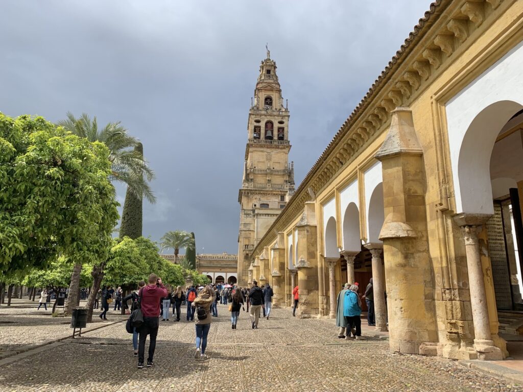 Cordoba|哥多華探一探摩爾人的足跡 - 飄浮。日常 哥多華清真寺_鐘樓