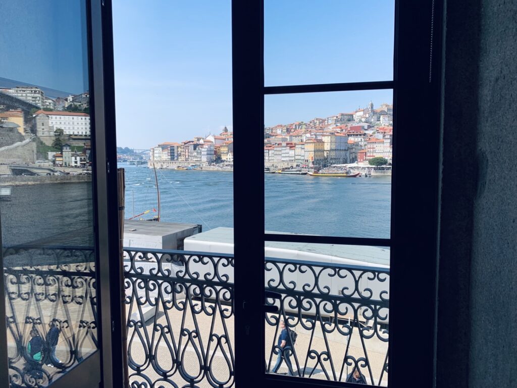 Porto|天氣好的日子,來Barris do Douro喝杯波特酒吧 - 飄浮。日常 Barris Do Douro_窗景02