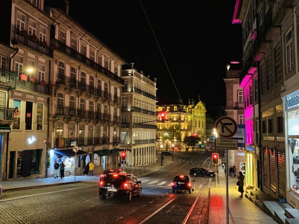 Porto|我的波多不眠夜,在RAIZ的甜點宵夜場 - 飄浮。日常 Porto_波多舊城區_01
