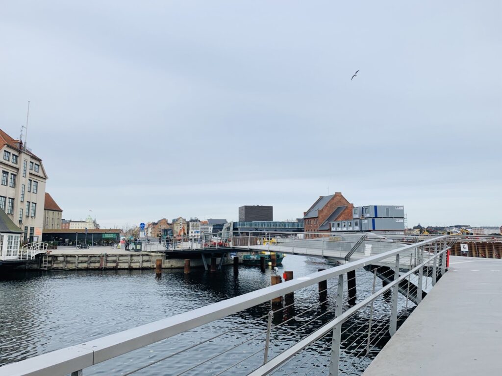 Copenhagen|匆匆一瞥,十月的哥本哈根 - 飄浮。日常 Inderhavnsbroen