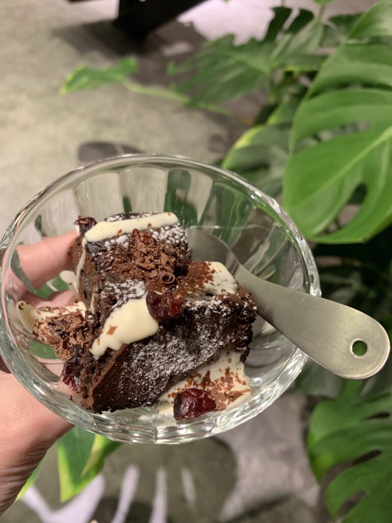 嶼日咖啡|不限時咖啡,此心安處的台北城一隅 - 飄浮。日常 一嶼咖啡_布朗尼