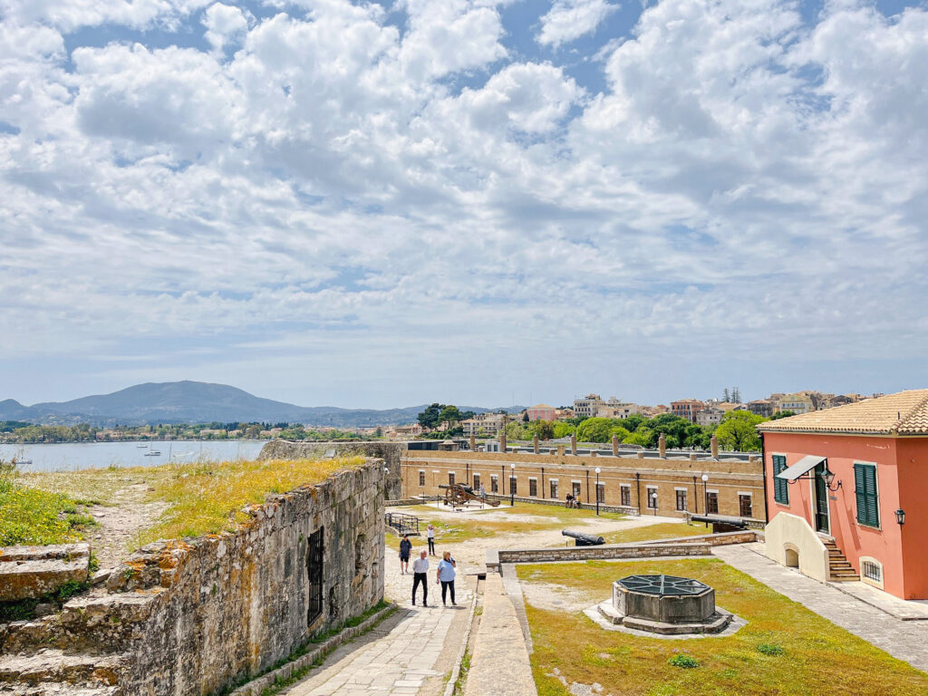 希臘科孚島|Corfu Old Fortress 舊堡壘,山、海、島三個願望一次滿足 - 飄浮。日常 科孚島_old fortress_老堡壘