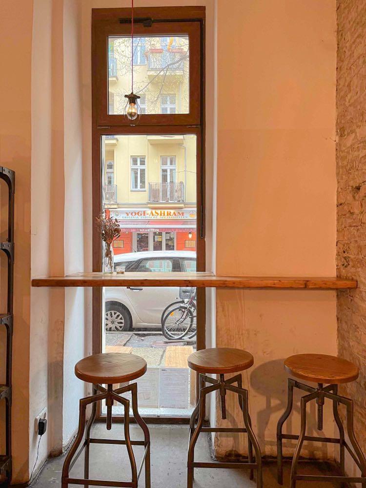 Berlin|Silo Coffee 柏林澳式早午餐,大食怪請進 - 飄浮。日常 Silo Coffee 窗