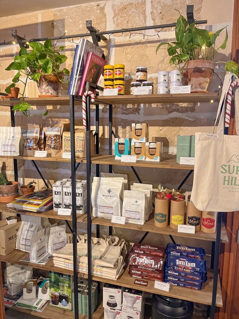 馬略卡島|Surry Hills Coffee 好吃伊比利火腿吐司,給你真的冰拿鐵! - 飄浮。日常 Surry Hills Coffee 店內3