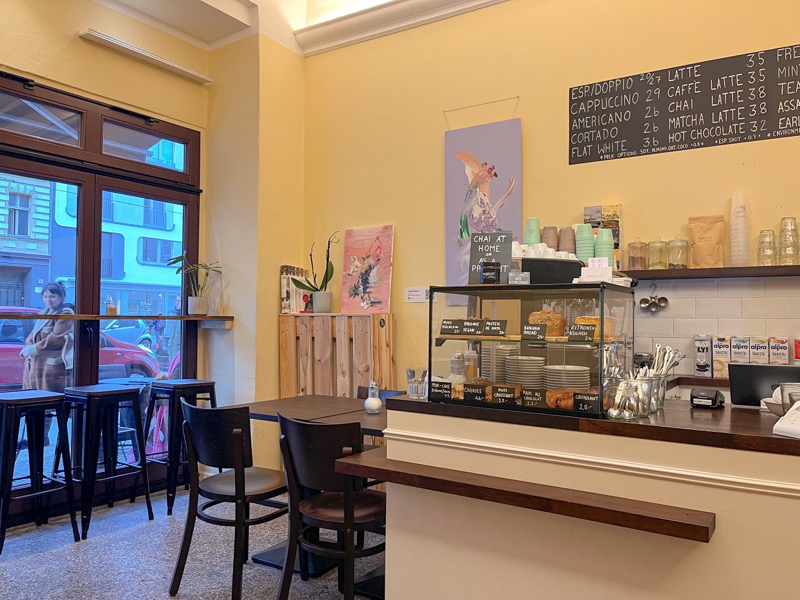 Berlin|Pursuit of Coffee 柏林自製烘焙糕點的鄰里咖啡 - 飄浮。日常 Pursuit of Coffee