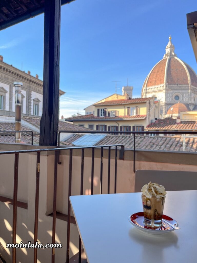 佛羅倫斯|隱身圖書館內的Caffetteria delle Oblate,觀看聖母百花大教堂 - 飄浮。日常 聖母百花大教堂-佛羅倫斯景觀咖啡廳