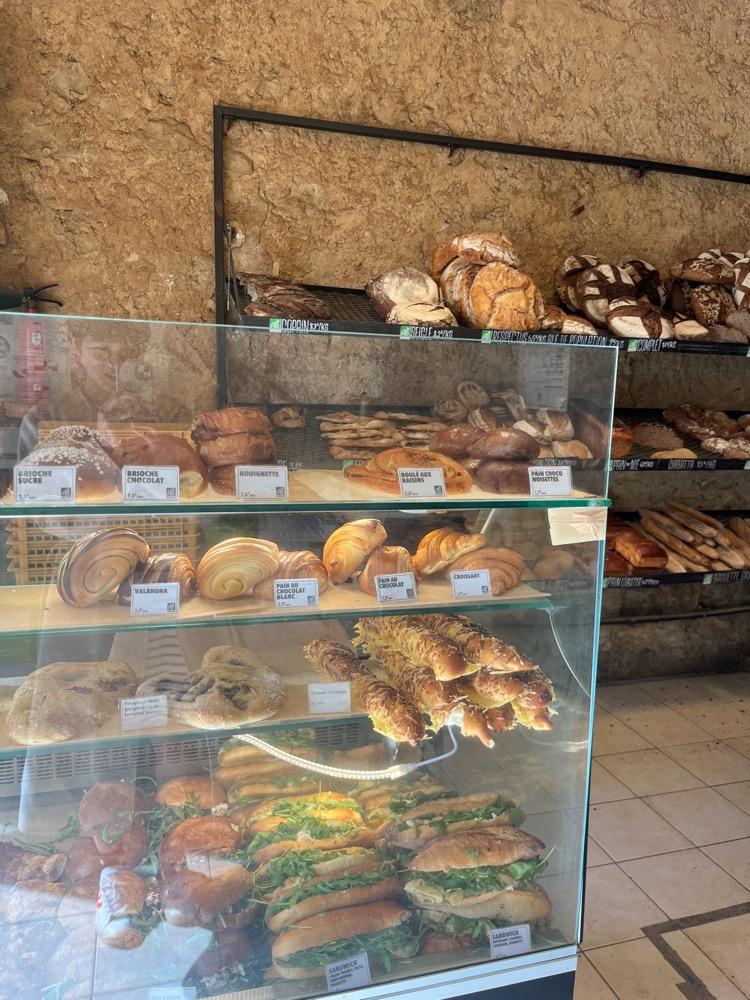 馬賽|PAIN PAN Boulangerie 超美味可頌&塗鴉區迷走 - 飄浮。日常 PAIN PAN 馬賽麵包店