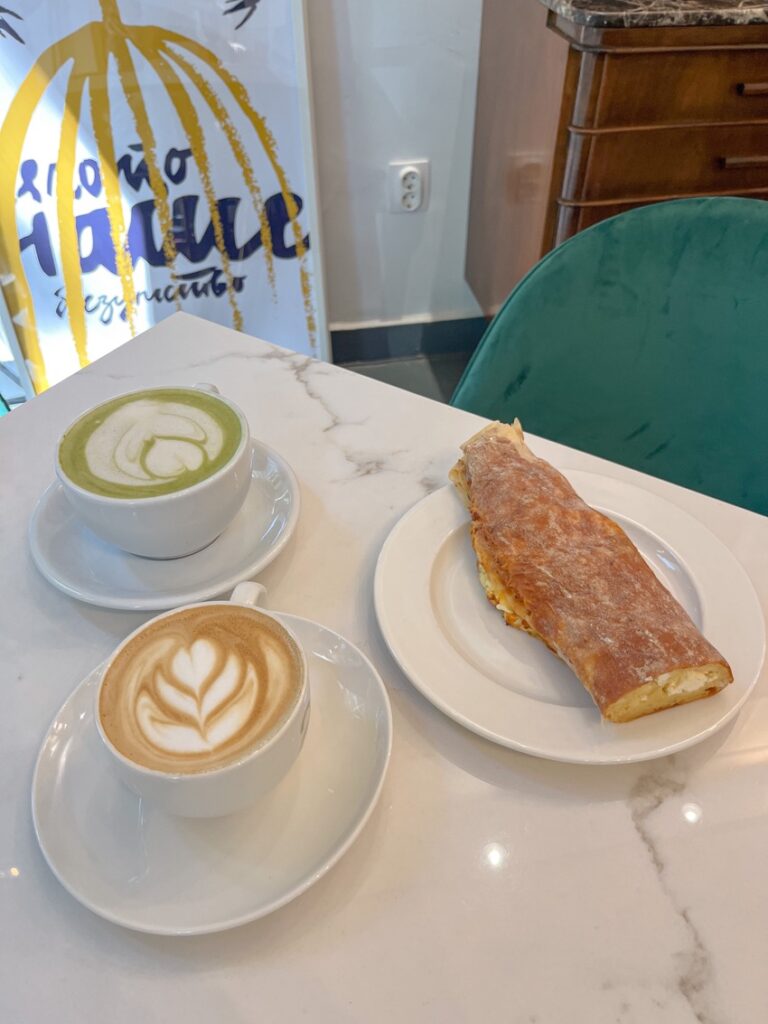 保加利亞|無聊就泡一下午,索非亞咖啡店特輯 - 飄浮。日常 IMG 3977