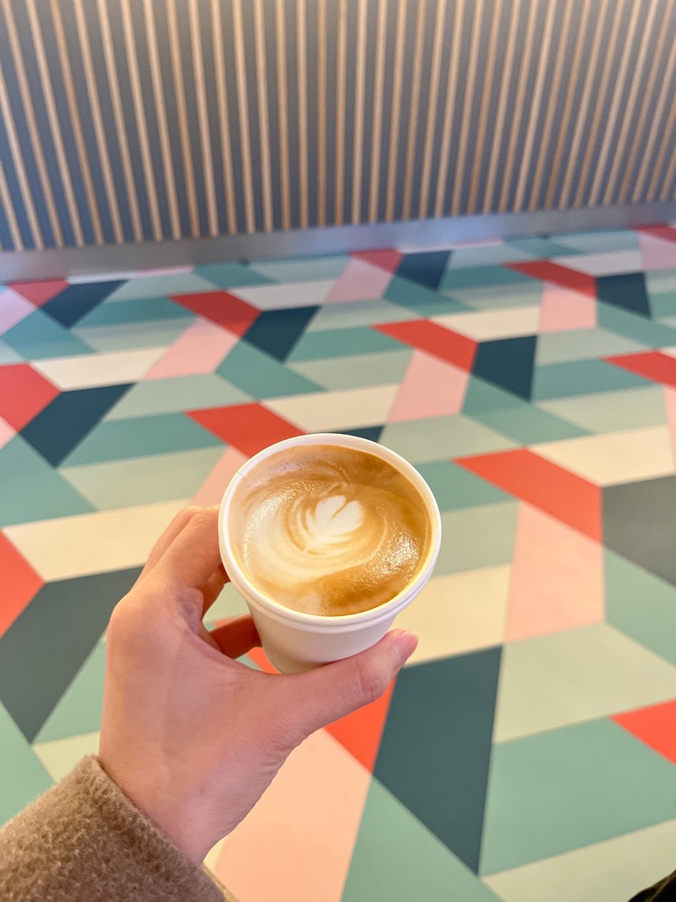 YellowSquare Florence 拿鐵