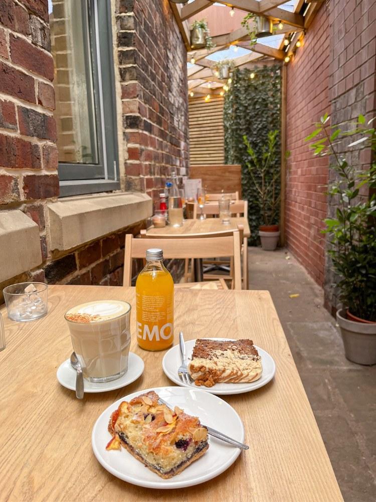 英國|IF UP NORTH 里茲人氣早午餐,咖啡與甜點都好食 - 飄浮。日常 IF UP NORTH 早午餐